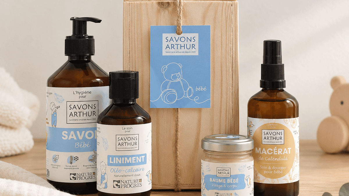 Quels cadeaux offrir pour une naissance ? Des idées utiles et naturelles pour accueillir bébé