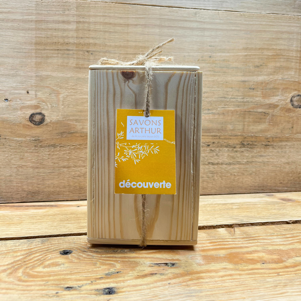 Coffret en bois artisanal , zéro déchet