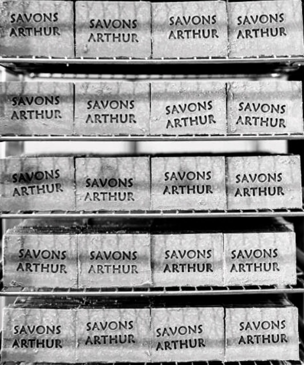 Séchage des savons solides artisanal